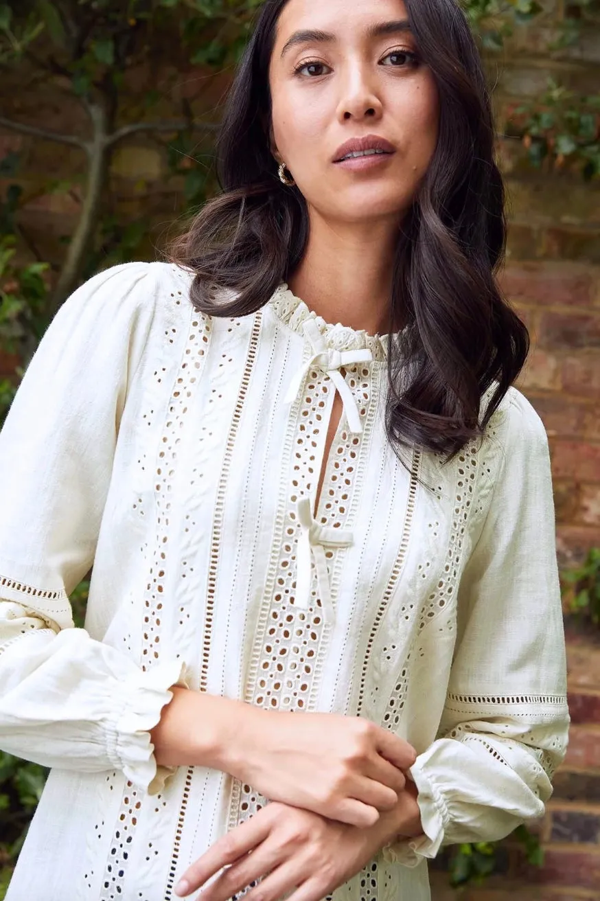 Aspiga Womens Caren Blouse - White