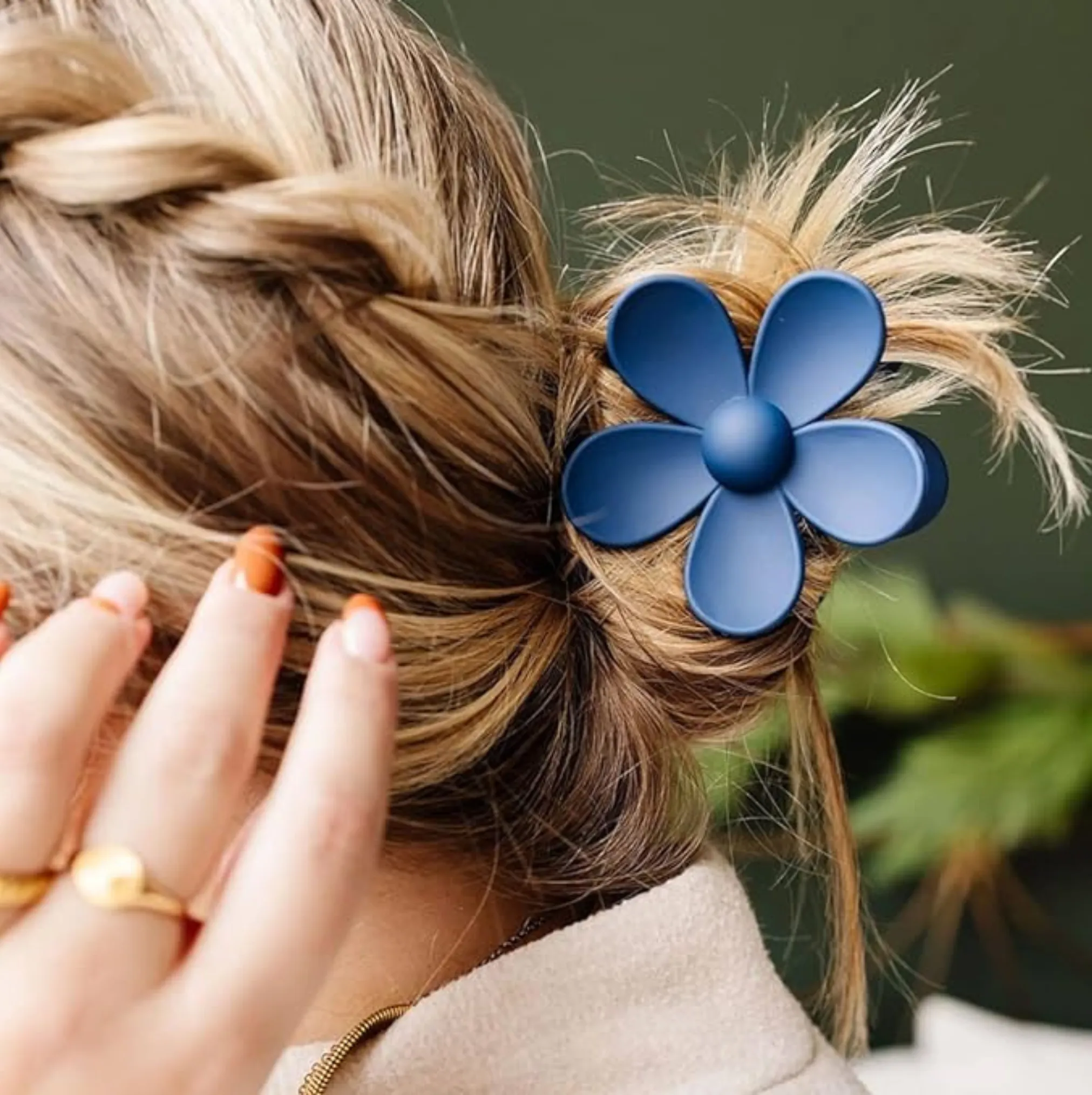 Black Flower Hair Claw