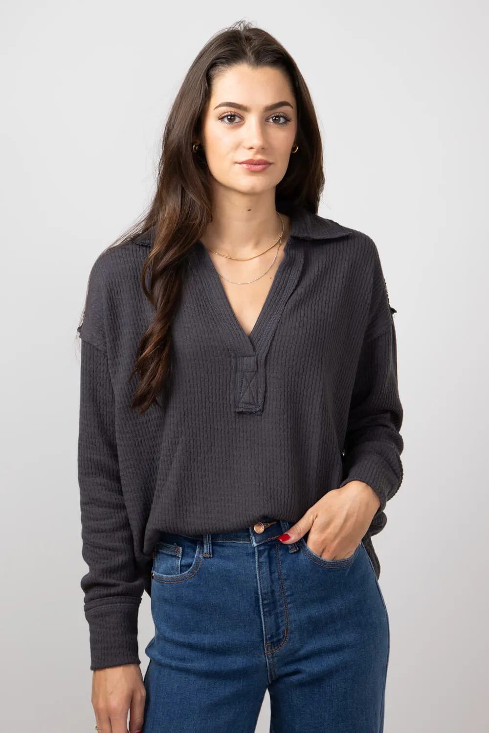 Blu Pepper Ribbed Knit Johnny Collar Polo Shirt for Women in Charcoal | B3FT1012-CHARCOAL