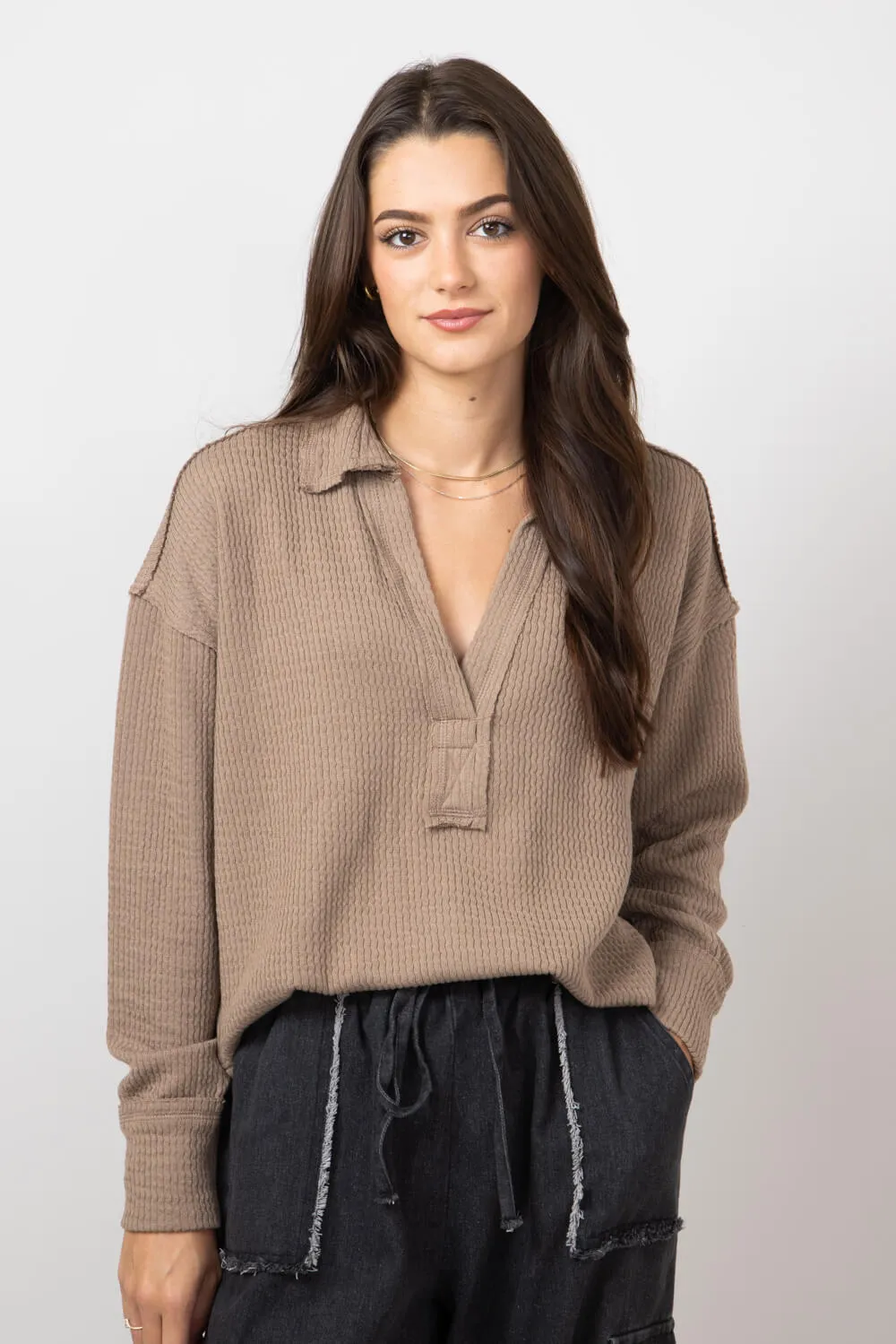 Blu Pepper Ribbed Knit Johnny Collar Polo Shirt for Women in Taupe | B3FT1012-TAUPE