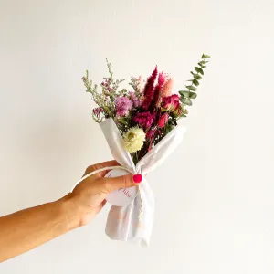 Classic Dried Flower Mini Bouquet: Romantic