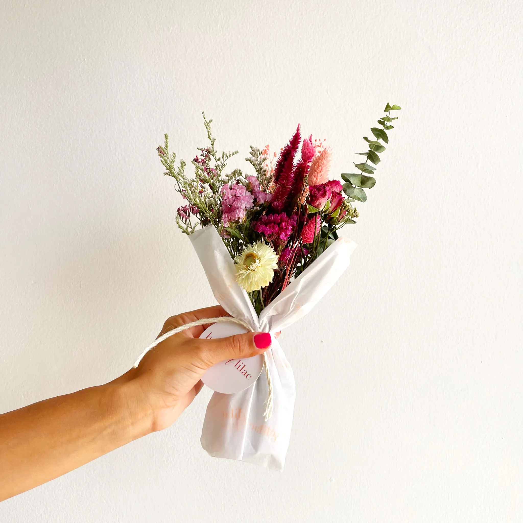 Classic Dried Flower Mini Bouquet: Romantic