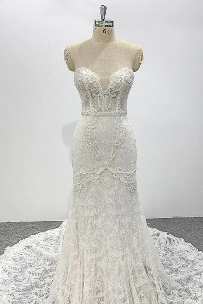 Delicate Strapless Lace Bridal Gown Sleeveless Wedding Dress