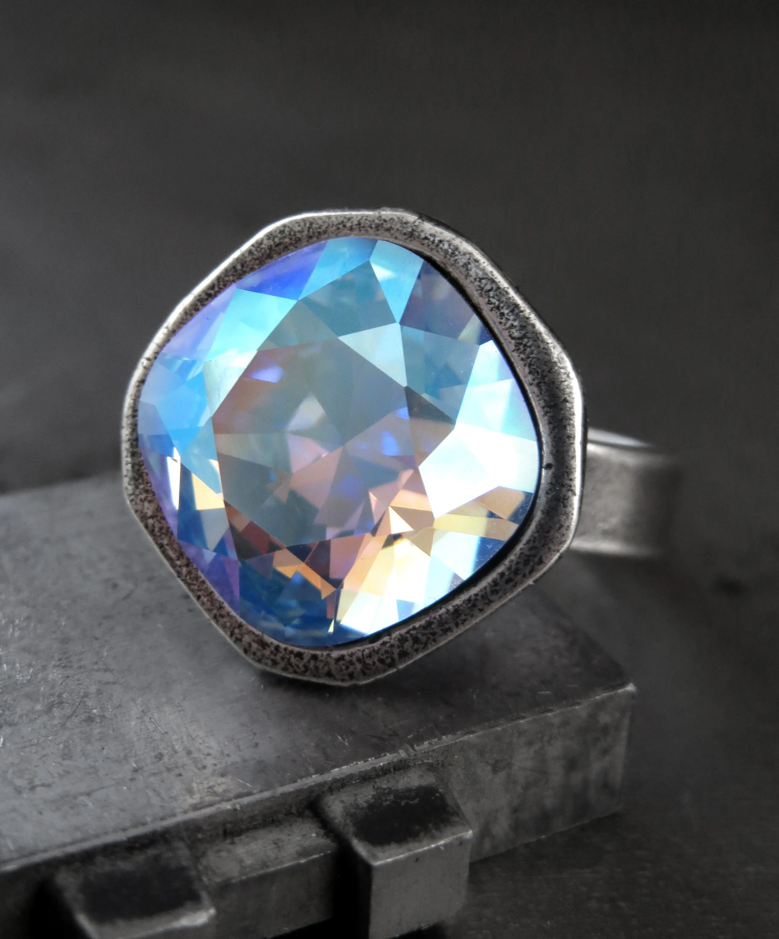 GLACIER -  Crystal Ring in Shimmer Blue