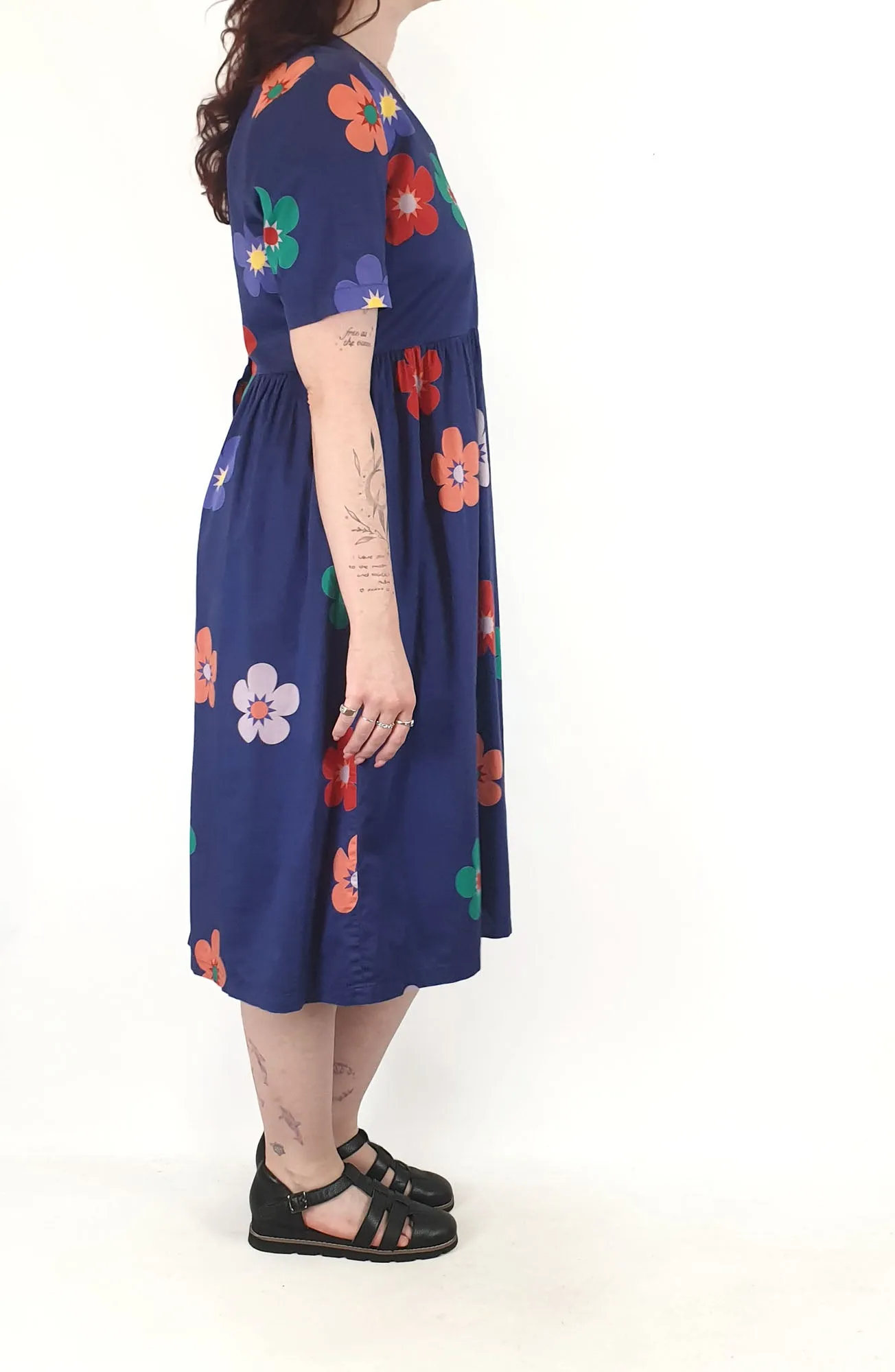 Jericho Road blue flower dress size 14, best fits 12-14