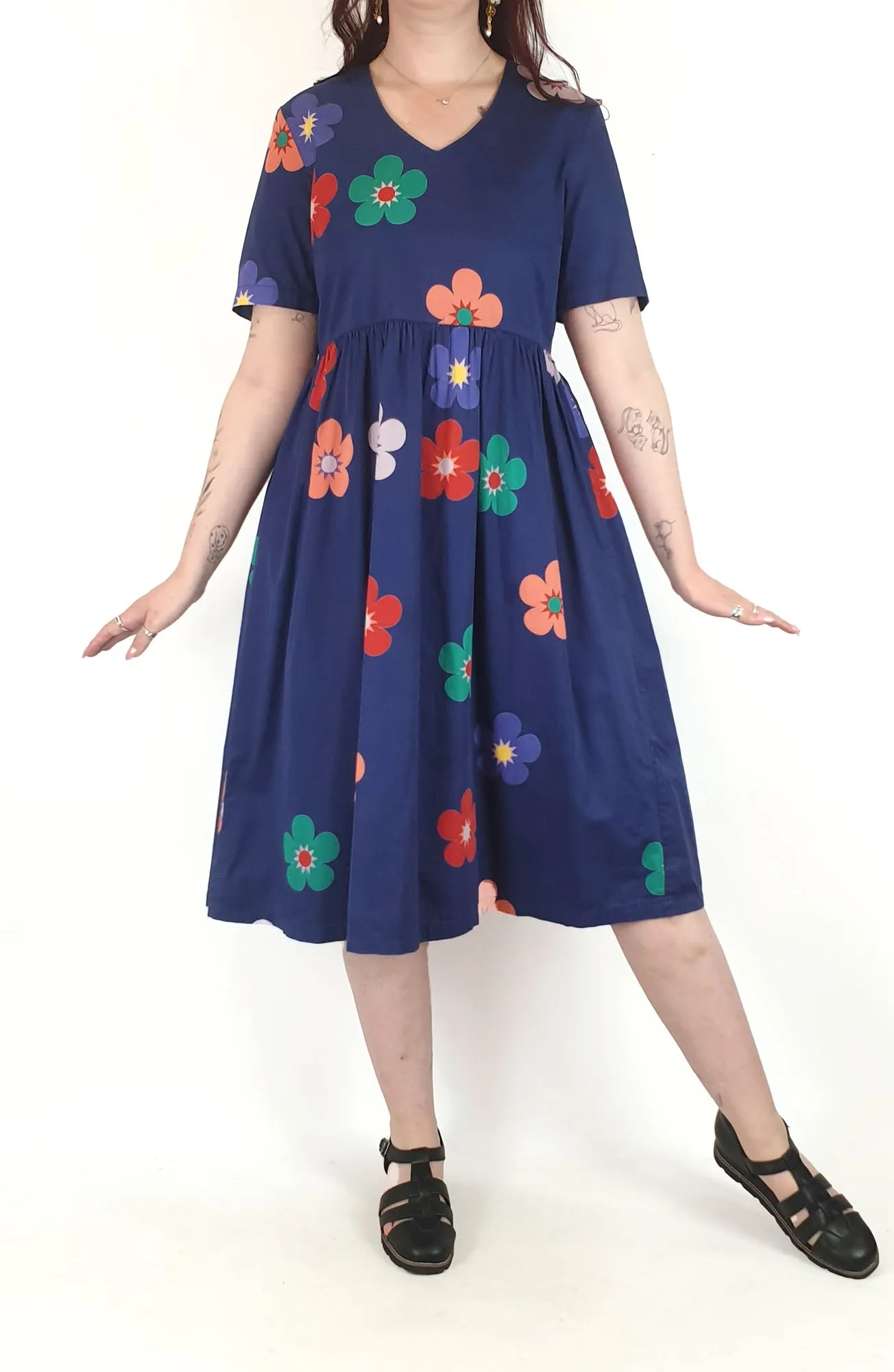 Jericho Road blue flower dress size 14, best fits 12-14