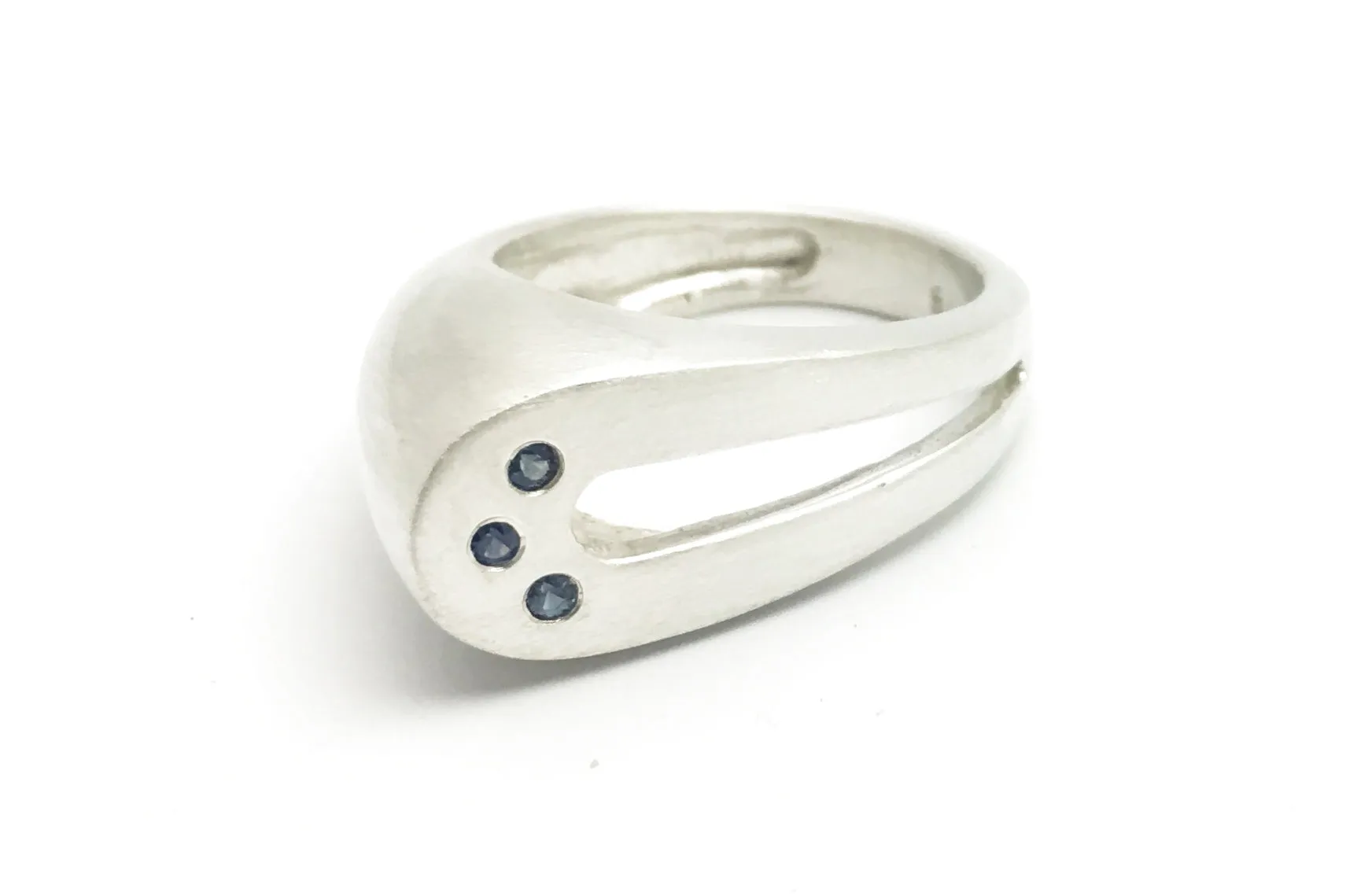 Loop Ring - Silver