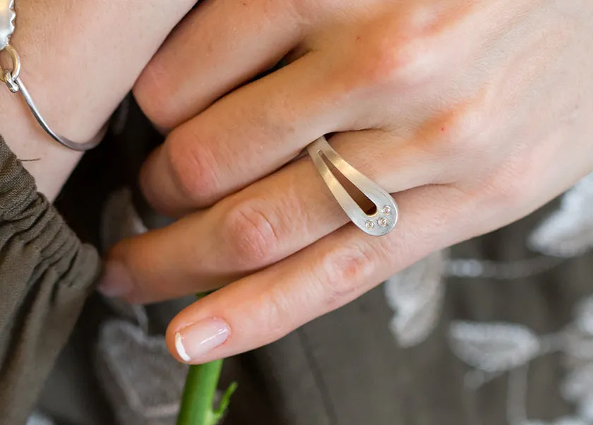 Loop Ring - Silver