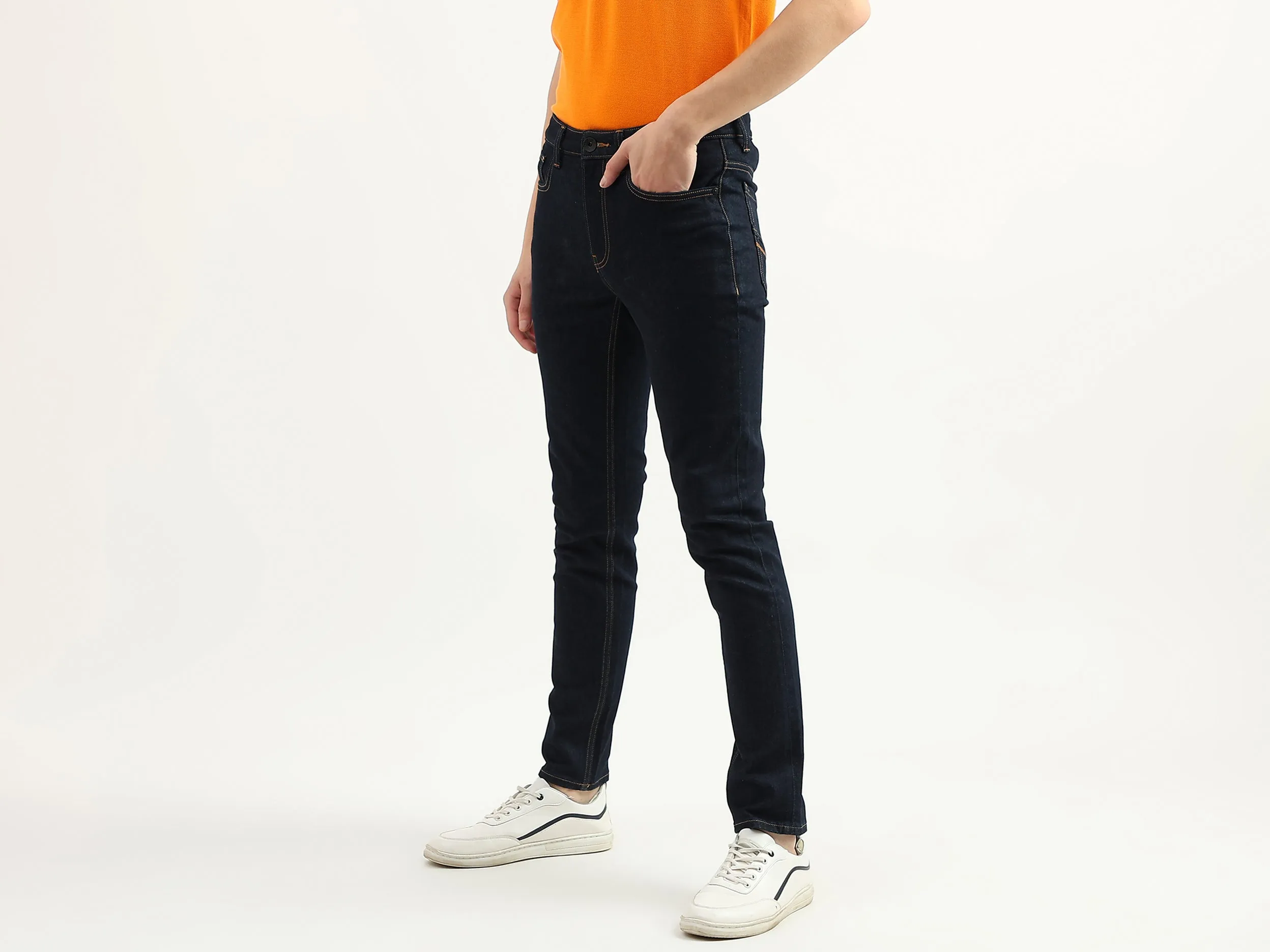 Men Solid Skinny Fit Jeans