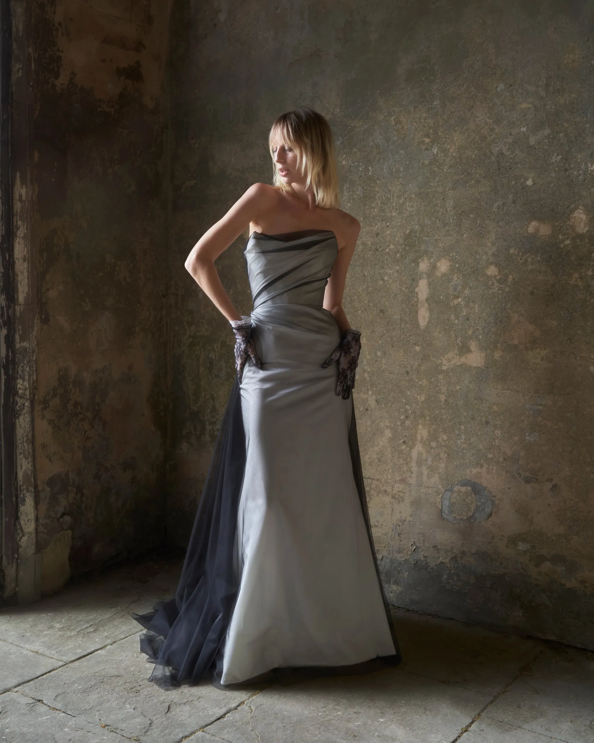 Nova Rhea: Naia with tulle