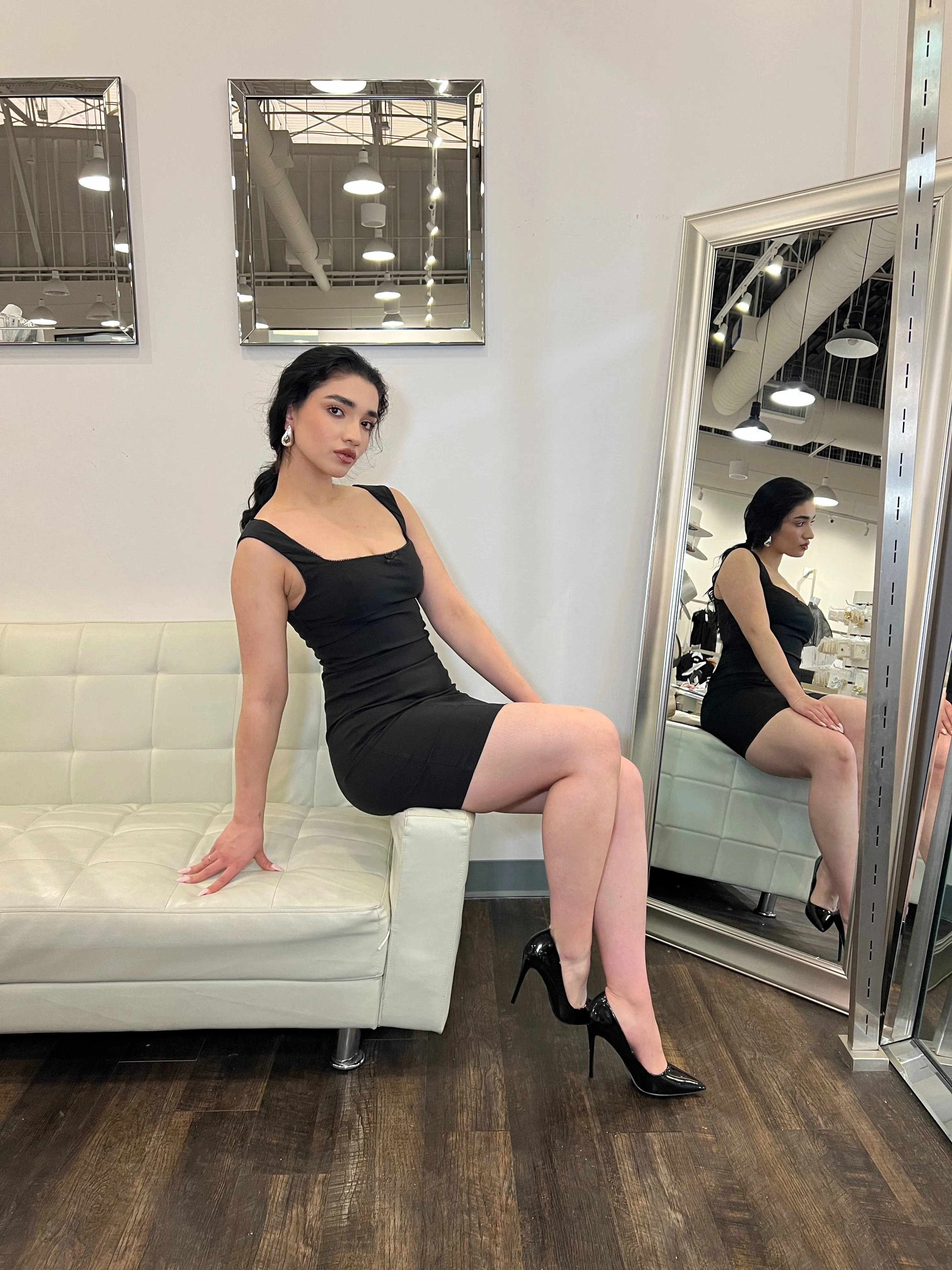 Nvme Lily Square Ribbon Mini Dress- Black