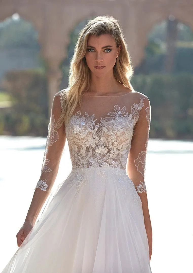 Pronovias: Danube