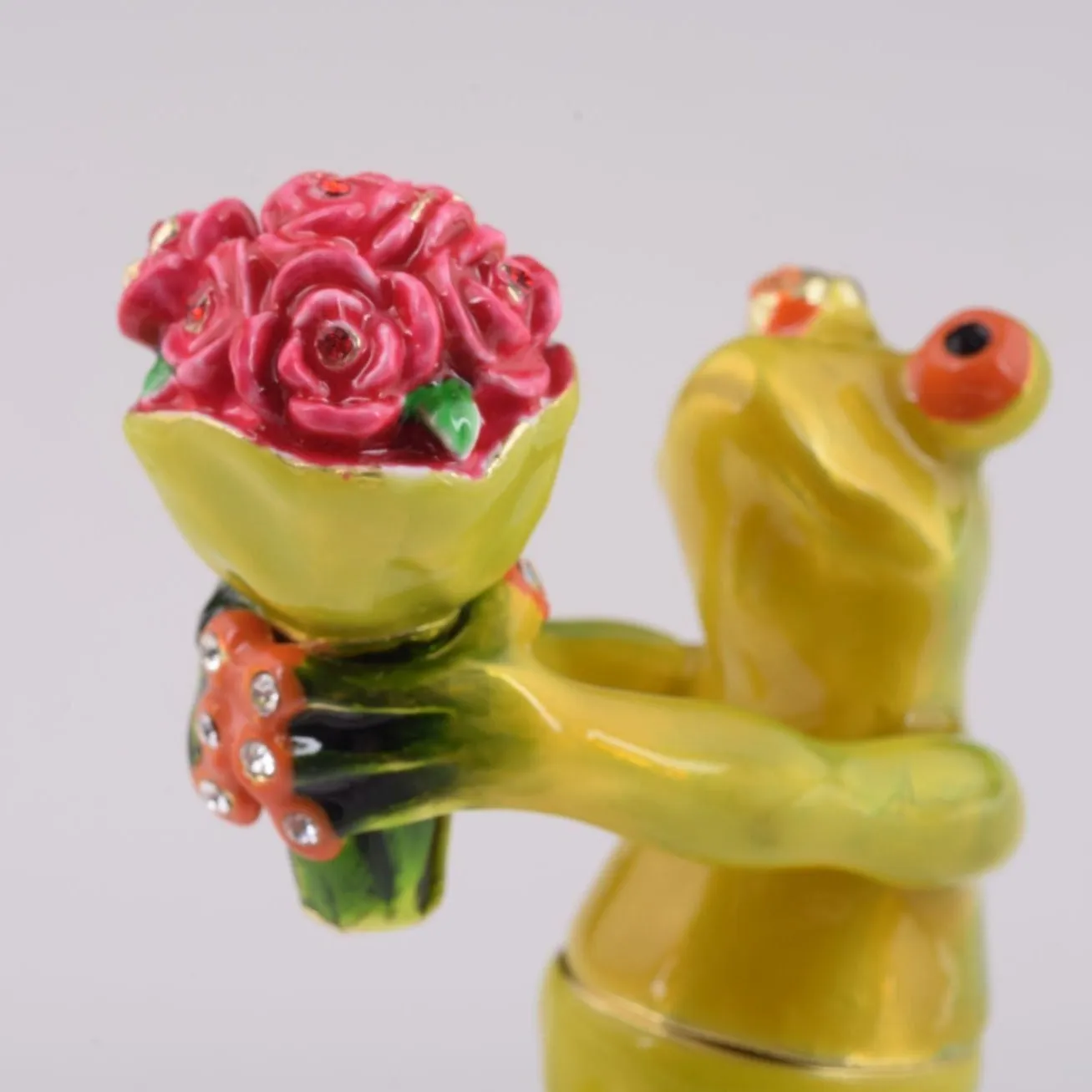 Romantic Frog Holding Flowers