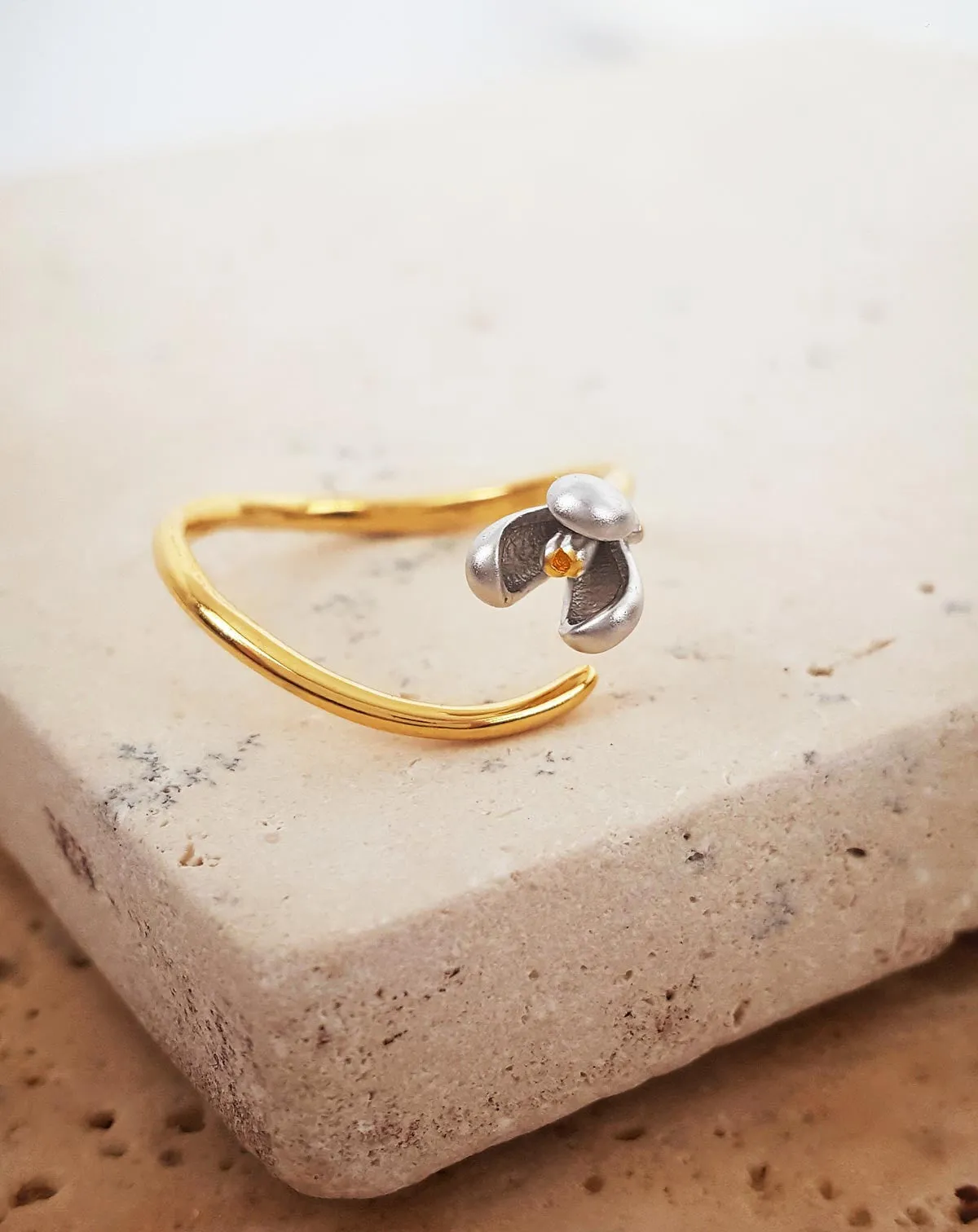 The Buttercup Ring