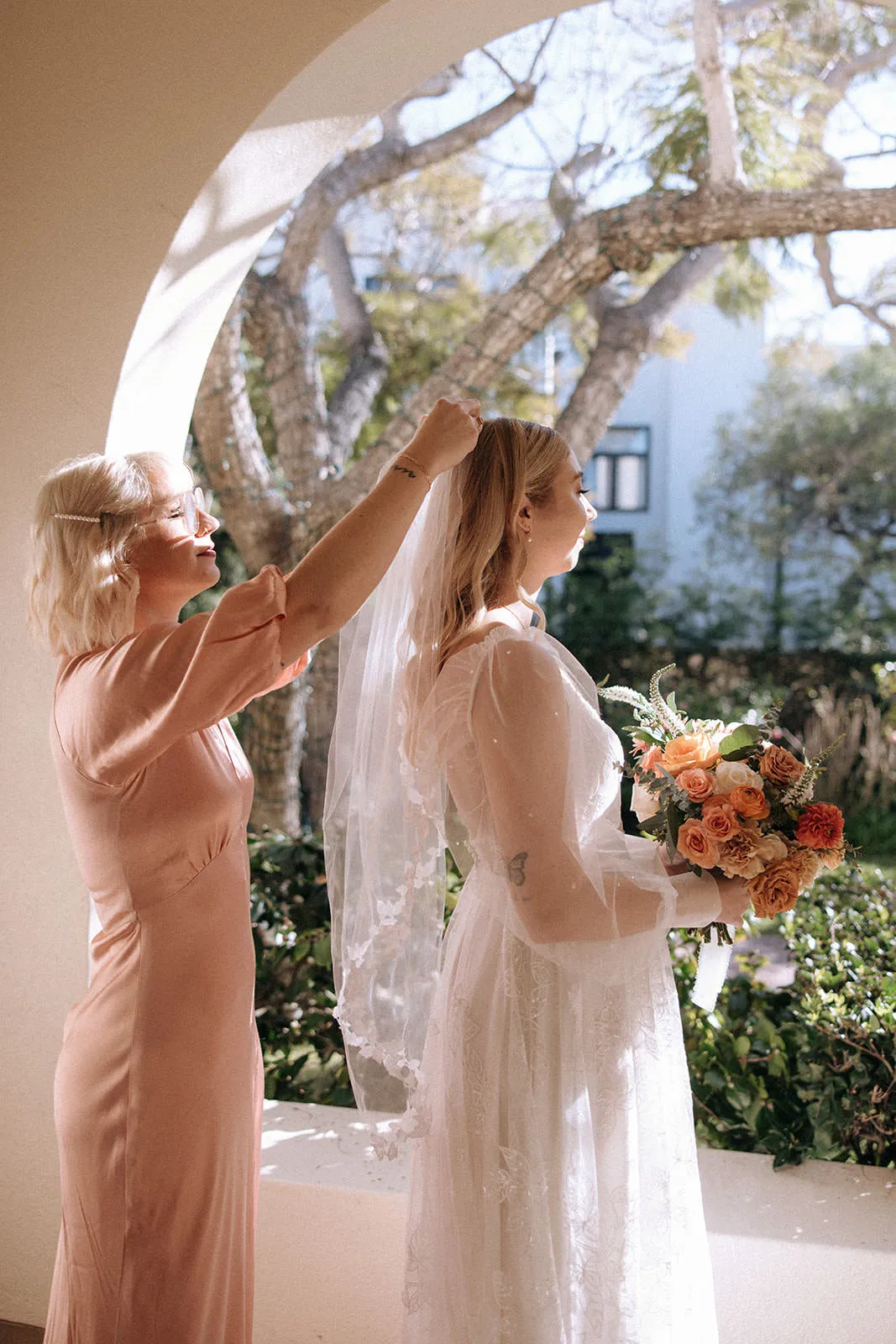 Vine & Leaf Fingertip Wedding Veil, Whimsical Bridal Veil