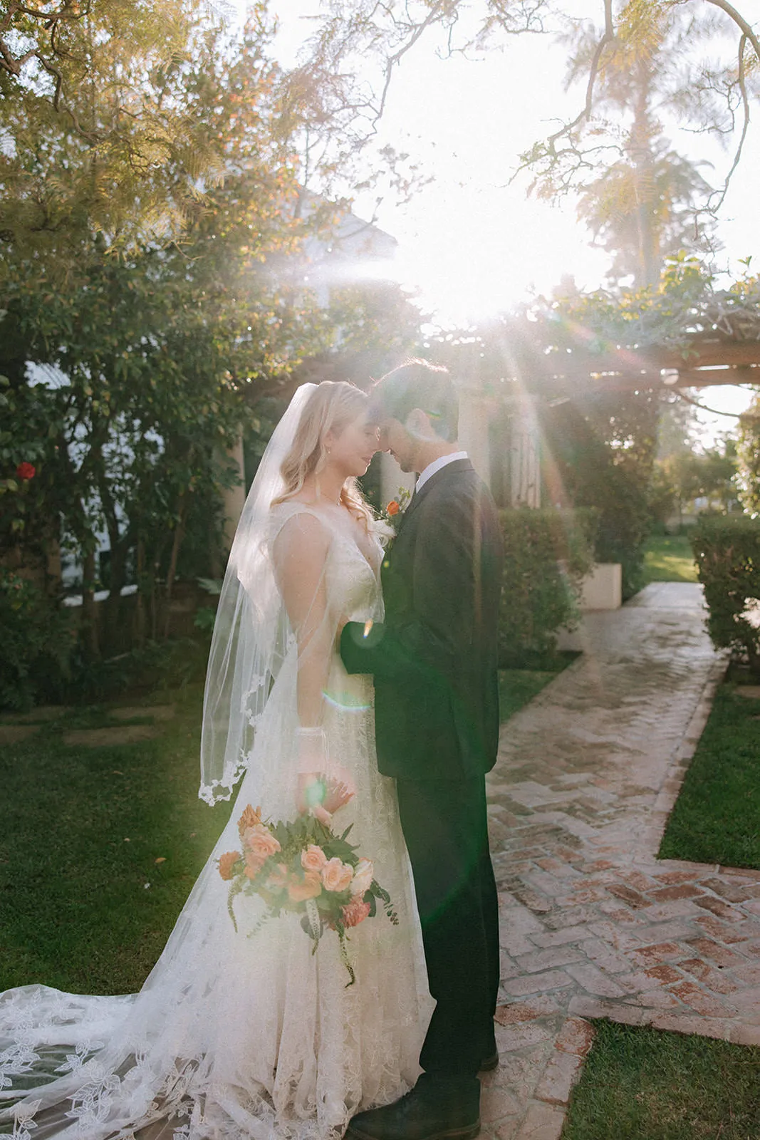 Vine & Leaf Fingertip Wedding Veil, Whimsical Bridal Veil