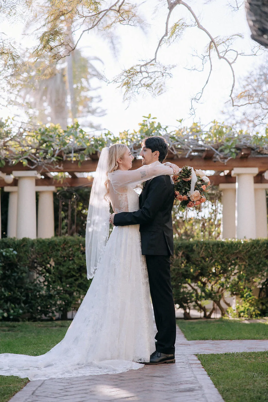 Vine & Leaf Fingertip Wedding Veil, Whimsical Bridal Veil