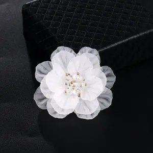 White Flower Petal Bridal Brooch, Wedding Flowerhead Round Broach, Mother of Bride Floral Clear Brooch
